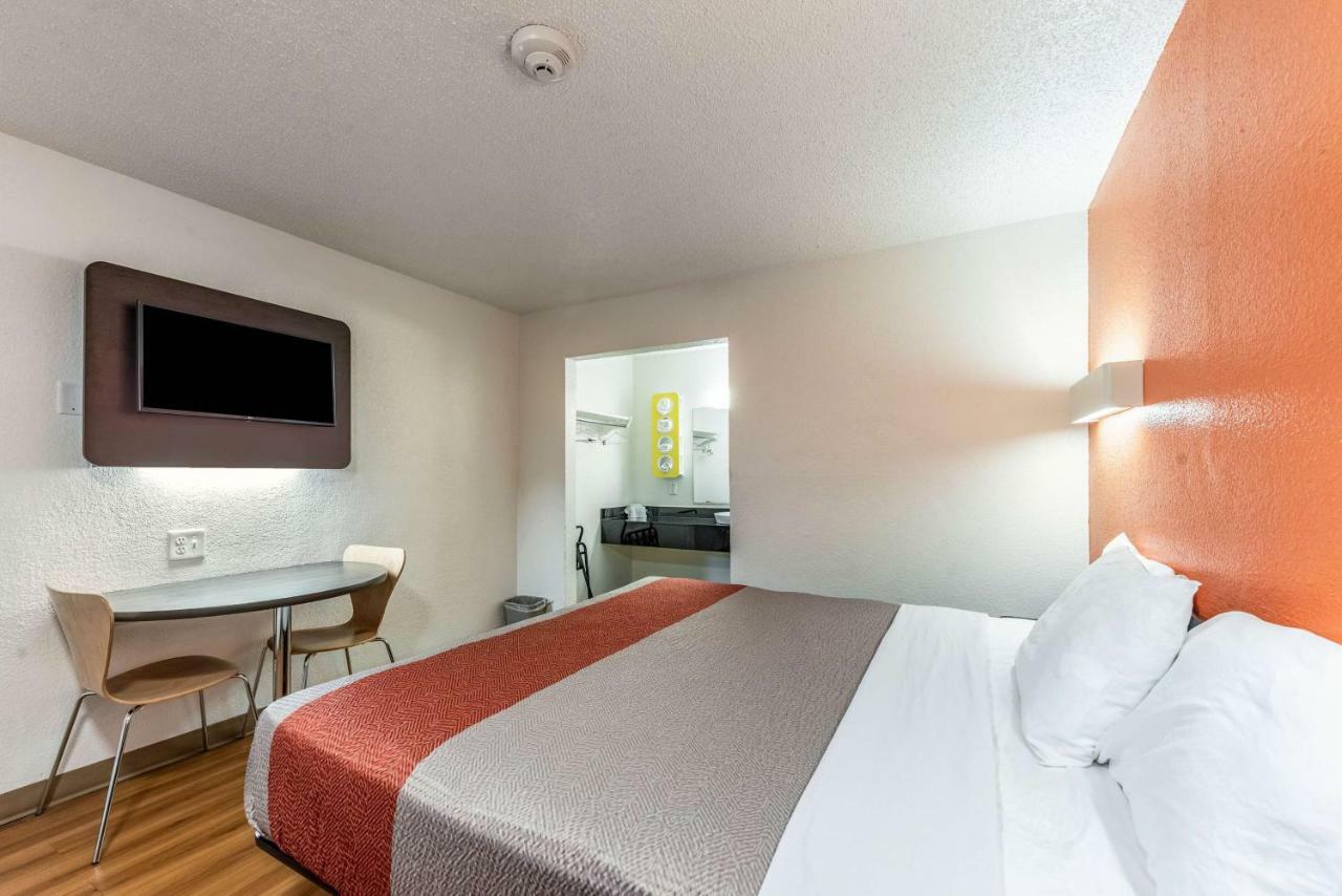 6-north Richland Hills, Tx Hotel 2*