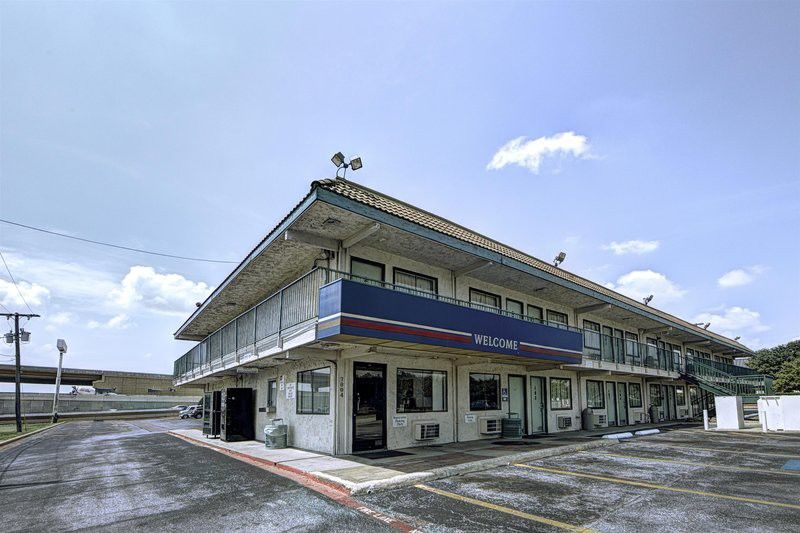 Hotel 6-north Richland Hills, Tx North Richland Hills