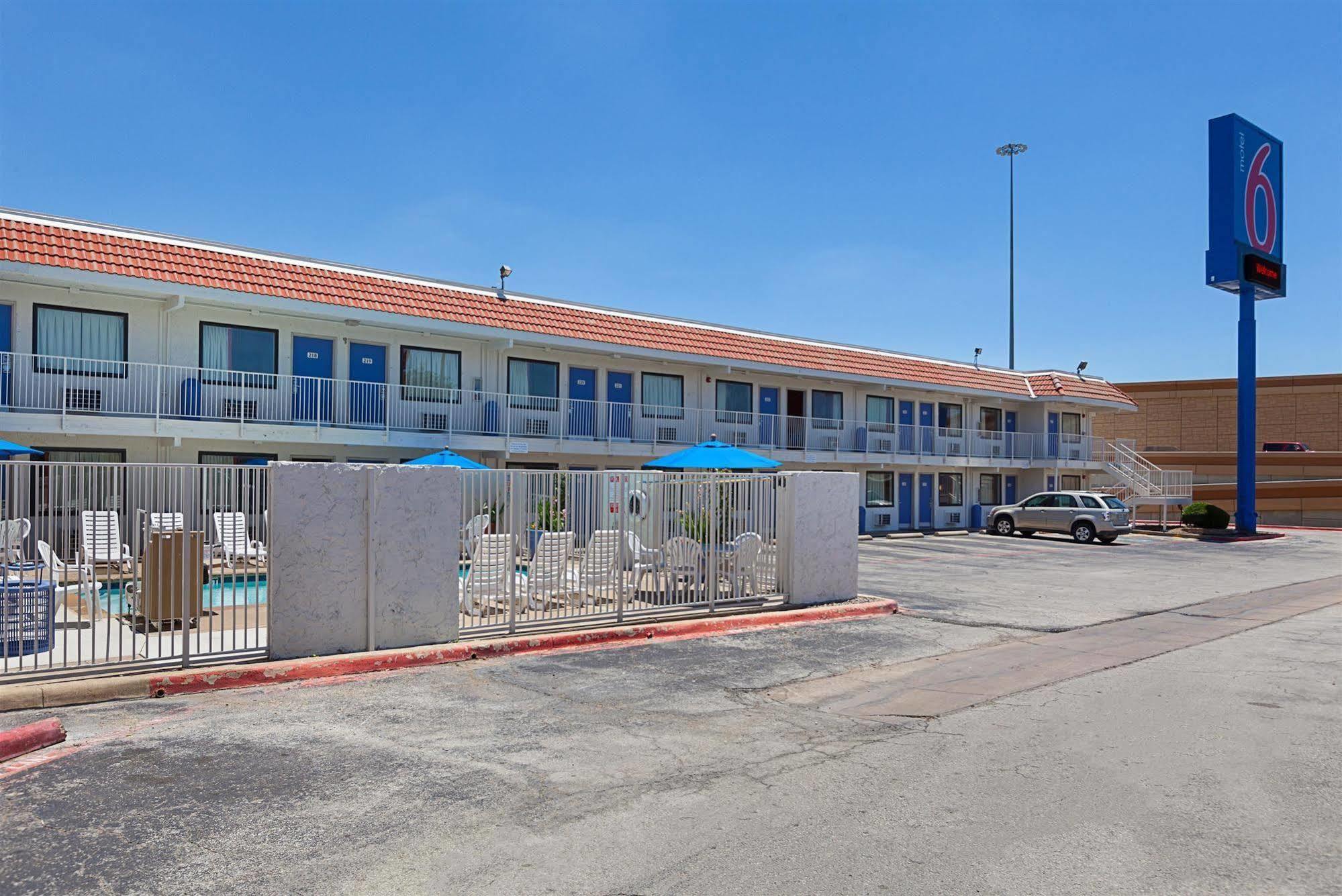 Hotel 6-north Richland Hills, Tx