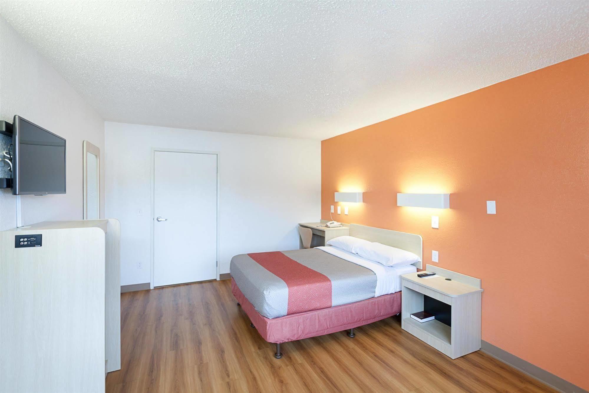 6-north Richland Hills, Tx Hotel 2*