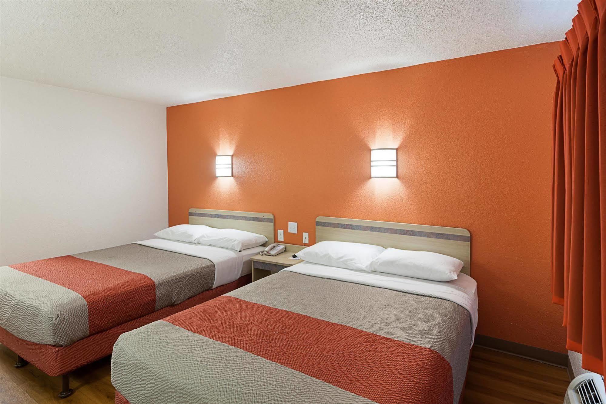 6-north Richland Hills, Tx Hotel North Richland Hills